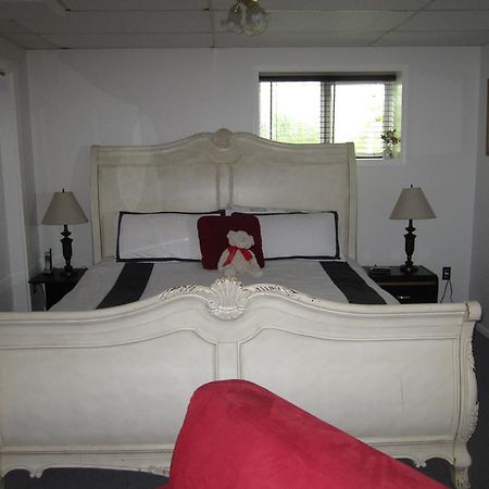 Casey'S Bed & Breakfast Whitehorse Oda fotoğraf