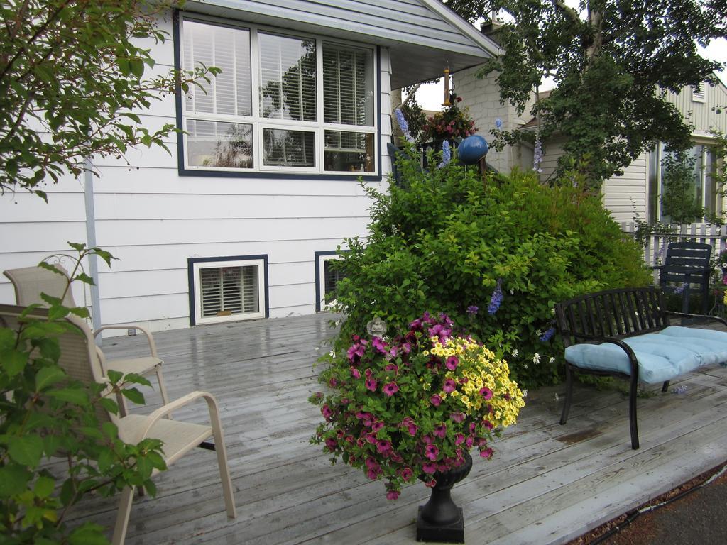Casey'S Bed & Breakfast Whitehorse Oda fotoğraf