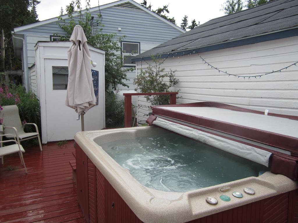 Casey'S Bed & Breakfast Whitehorse Oda fotoğraf