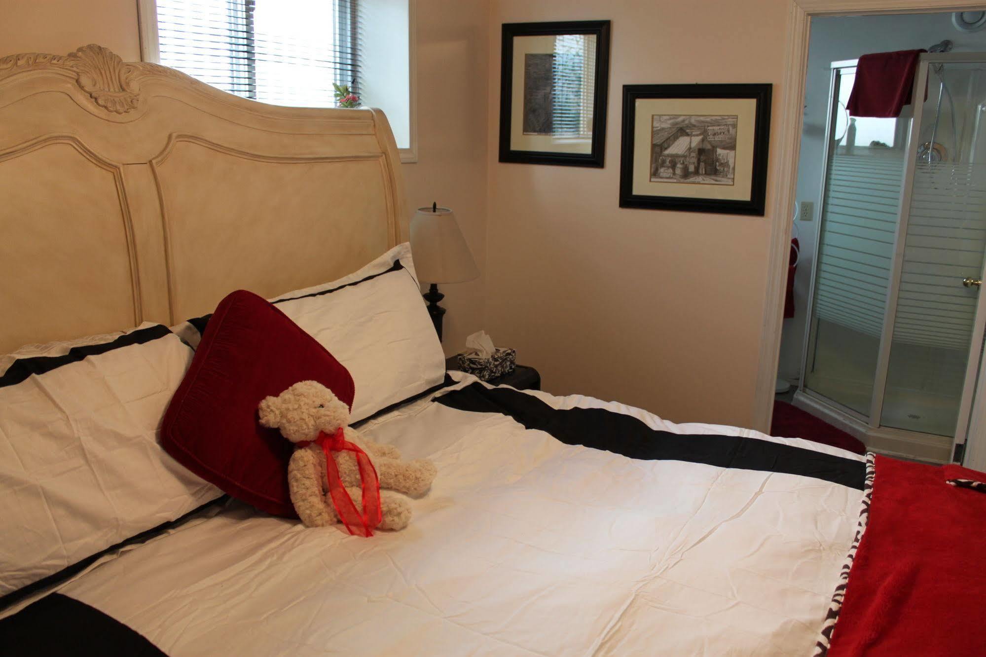 Casey'S Bed & Breakfast Whitehorse Dış mekan fotoğraf