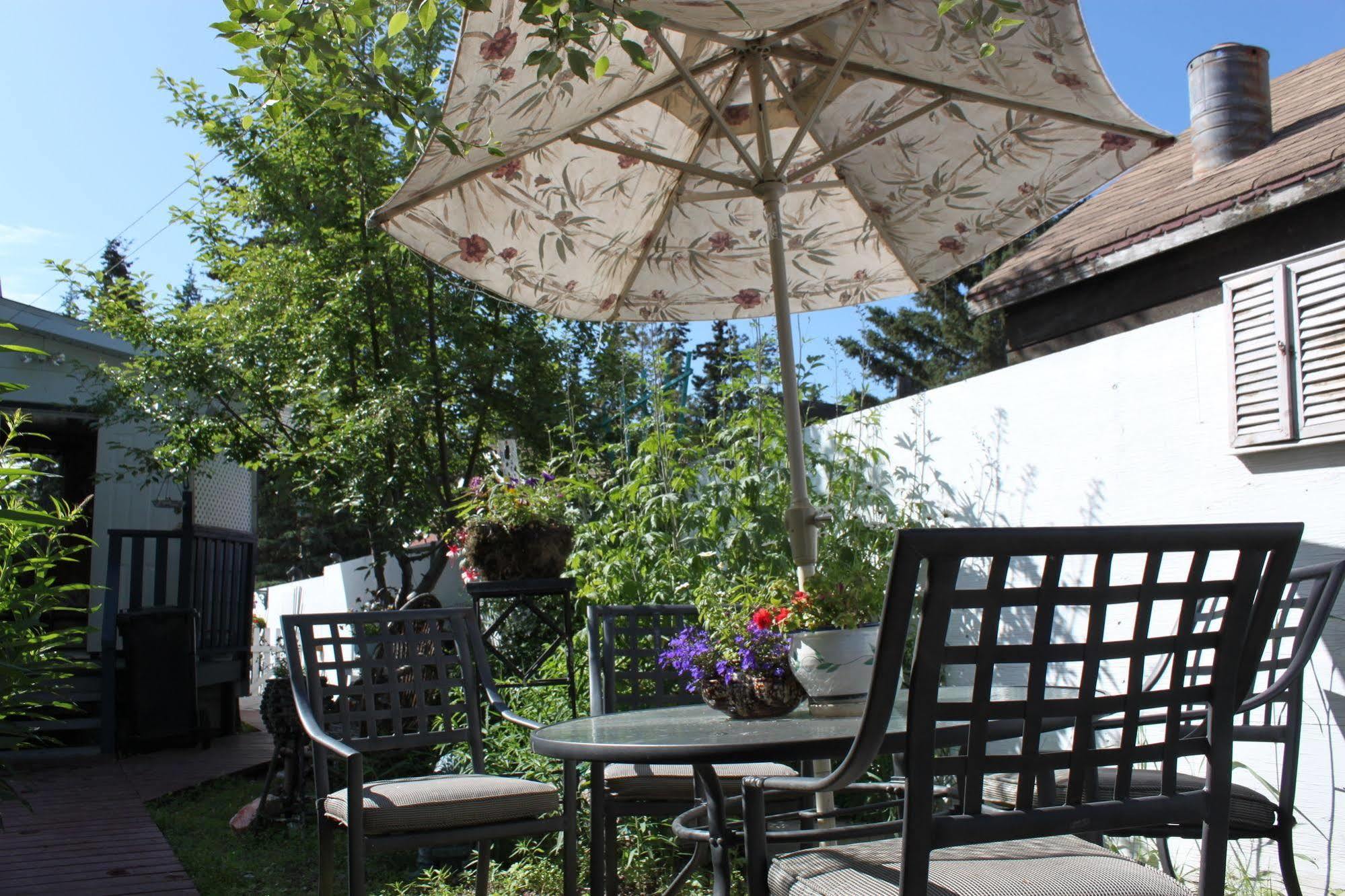 Casey'S Bed & Breakfast Whitehorse Dış mekan fotoğraf