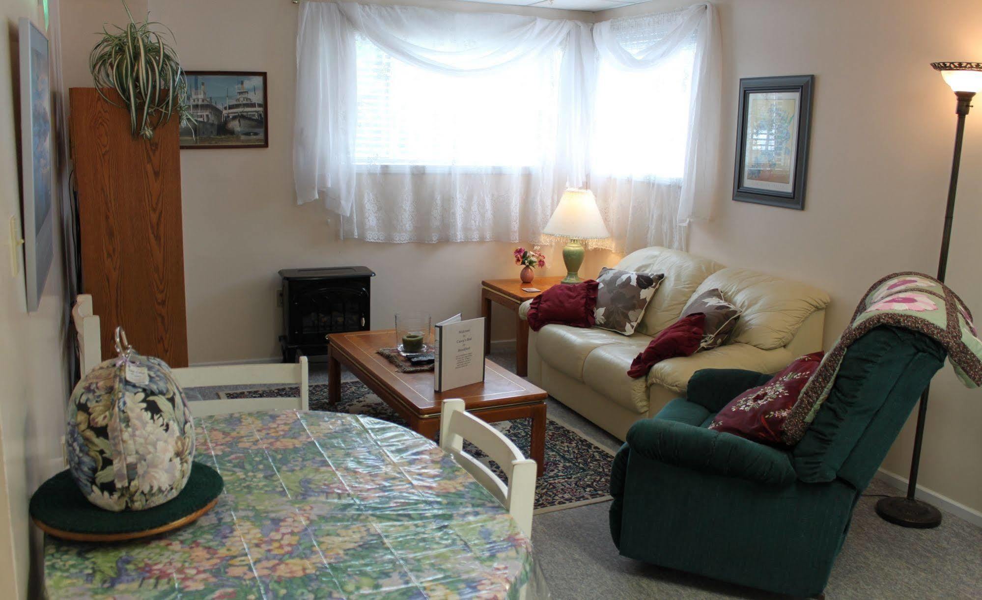 Casey'S Bed & Breakfast Whitehorse Dış mekan fotoğraf