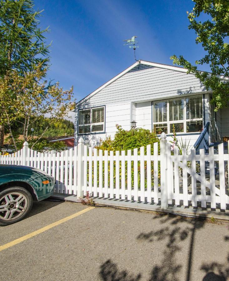 Casey'S Bed & Breakfast Whitehorse Dış mekan fotoğraf